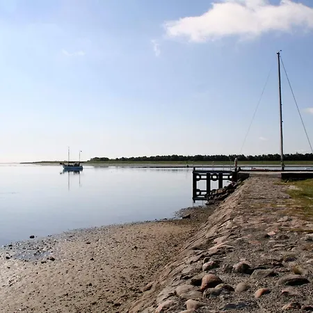 8 Person In Hadsund-by Traum