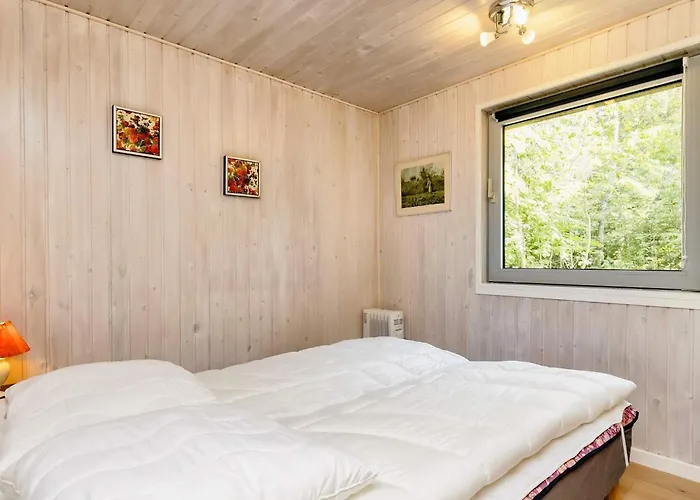 Holiday home 8 Person In Hadsund-by Traum