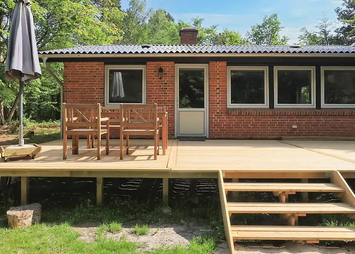 8 Person In Hadsund-by Traum